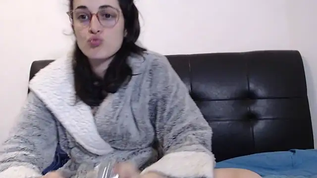 Lunaabbey online show from January 15, 7:23 pm