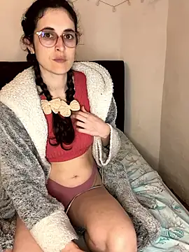 Lunaabbey online show from April 13, 6:28 am