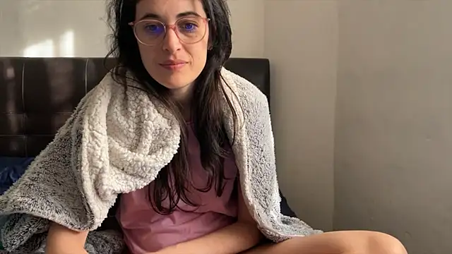 Lunaabbey online show from February 23, 8:04 am