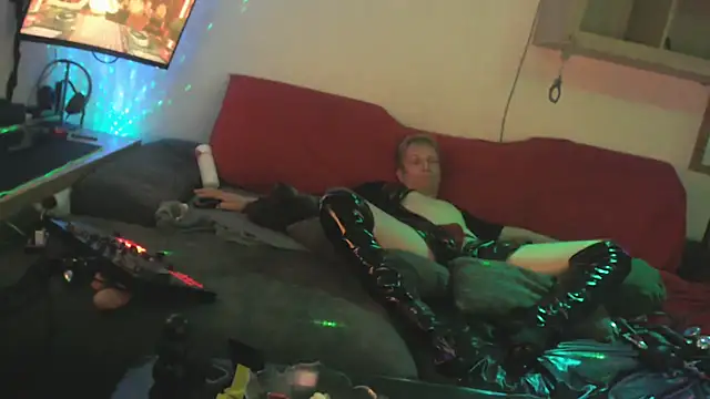 Snapshot of davidgntxxxxx chatting on October 18, 4:36 am davidgntxxxxx online show from October 18, 4:36 am