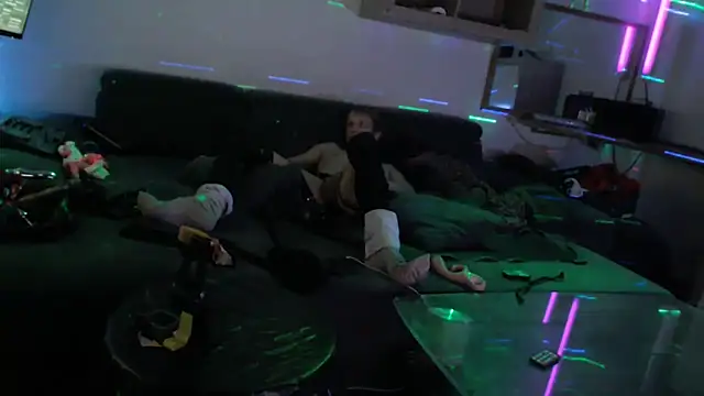 davidgntxxxxx online show from December 15, 1:55 am