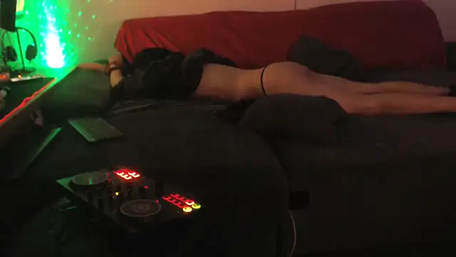 Snapshot of davidgntxxxxx chatting on October 26, 6:08 pm davidgntxxxxx online show from October 26, 6:08 pm