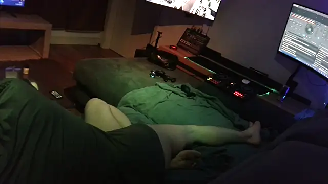 Snapshot of davidgntxxxxx chatting on September 22, 6:03 pm davidgntxxxxx online show from September 22, 6:03 pm