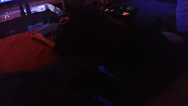 Snapshot of davidgntxxxxx chatting on September 17, 4:53 pm davidgntxxxxx online show from September 17, 4:53 pm