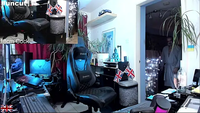 OnlineBossUK online show from November 2, 11:32 pm