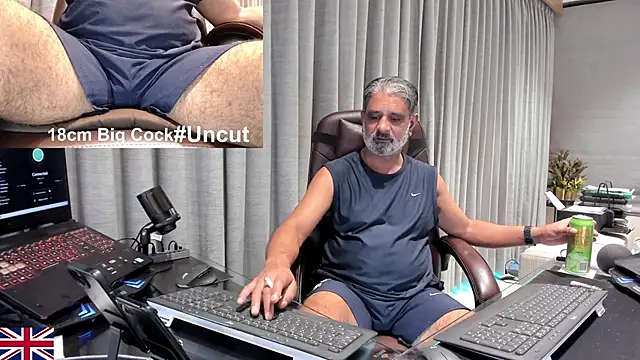 OnlineBossUK online show from April 2, 5:08 pm