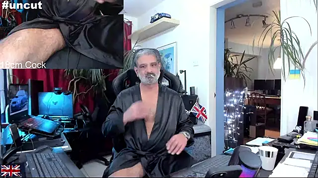 OnlineBossUK online show from November 4, 7:17 pm