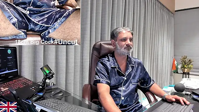 OnlineBossUK online show from February 26, 4:51 pm