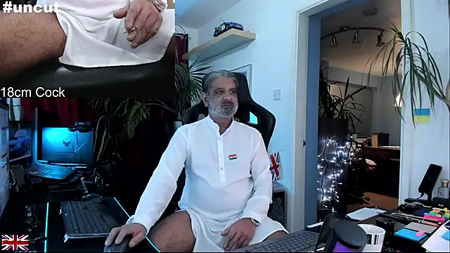 OnlineBossUK online show from November 15, 4:33 pm