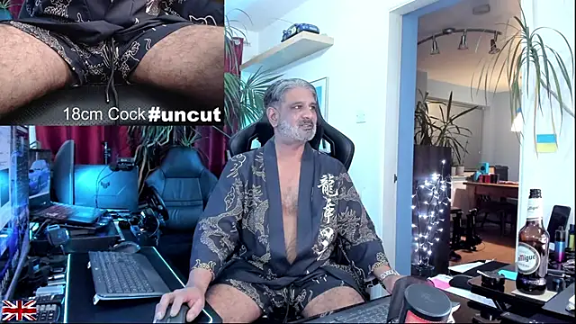 OnlineBossUK online show from December 22, 12:11 am