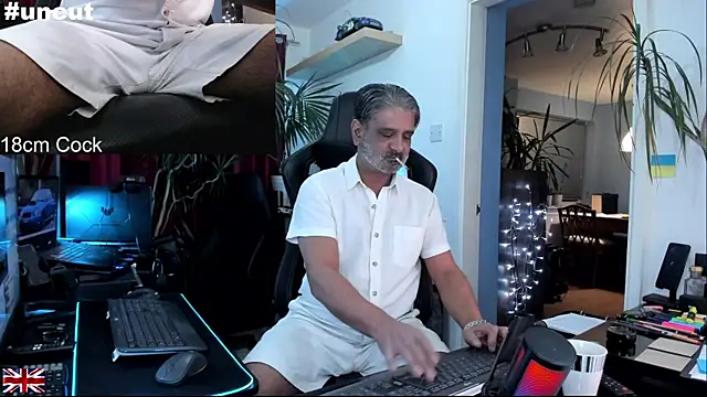 OnlineBossUK online show from November 24, 6:19 pm