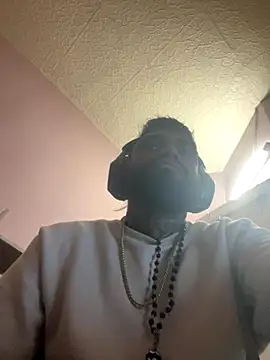 Snapshot of IviedWaster chatting on November 21, 4:44 am IviedWaster online show from November 21, 4:44 am