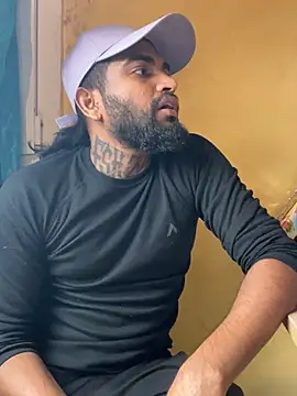 Snapshot of IviedWaster chatting on March 3, 12:23 am IviedWaster online show from March 3, 12:23 am