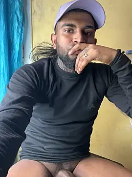 Snapshot of IviedWaster chatting on February 6, 12:54 am IviedWaster online show from February 6, 12:54 am