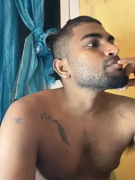 Snapshot of IviedWaster chatting on December 25, 1:10 am IviedWaster online show from December 25, 1:10 am