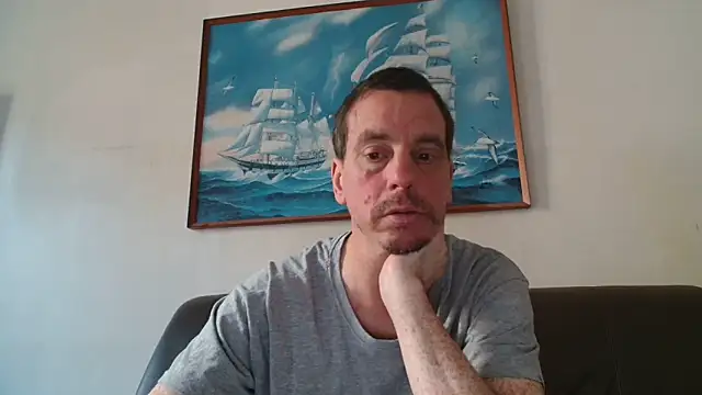 Snapshot of cloupefun chatting on June 11, 5:48 am cloupefun online show from June 11, 5:48 am