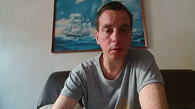 Snapshot of cloupefun chatting on June 15, 5:51 am cloupefun online show from June 15, 5:51 am