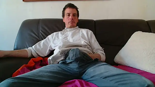 cloupefun online show from March 27, 7:28 am