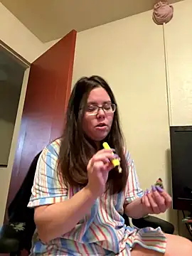 Snapshot of LacieStar chatting on December 4, 1:58 pm LacieStar online show from December 4, 1:58 pm