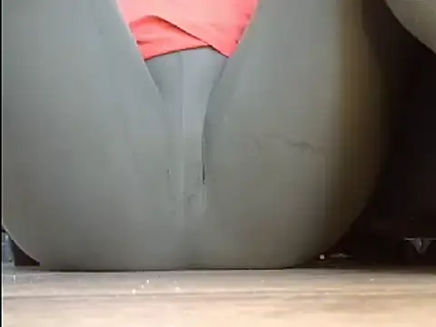 Squirtlady38 online show from February 20, 1:08 pm