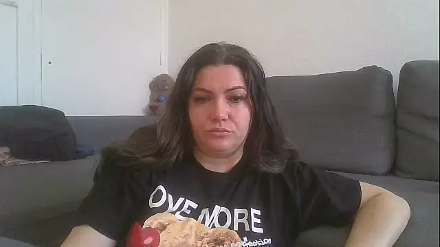 Snapshot of Squirtlady38 chatting on October 6, 8:04 am Squirtlady38 online show from October 6, 8:04 am