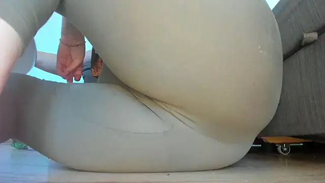 Squirtlady38 online show from July 8, 6:30 pm
