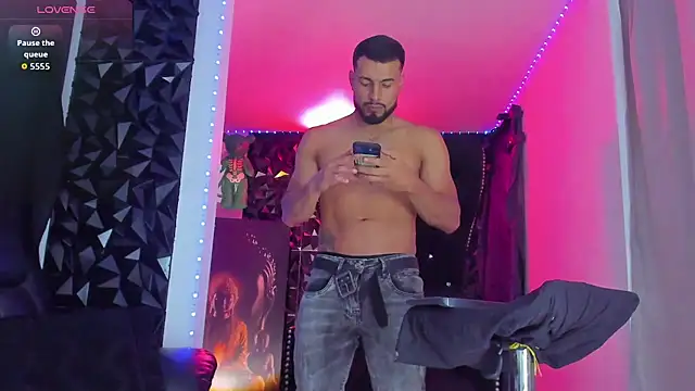 Snapshot of samuel_hayes chatting on September 22, 12:05 am samuel hayes online show from September 22, 12:05 am