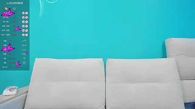 Horny Nikki  online show from January 7, 8:52 am