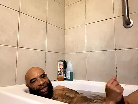 ANAKONDA KIING online show from September 14, 7:47 pm