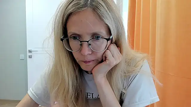 angelmommu online show from September 17, 6:59 am