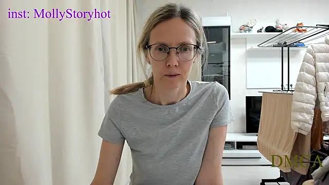 angelmommu online show from April 2, 10:55 am