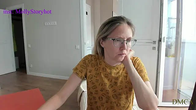 Snapshot of angelmommu chatting on July 8, 3:41 am angelmommu online show from July 8, 3:41 am
