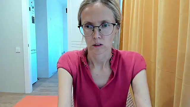 angelmommu online show from September 24, 9:38 am