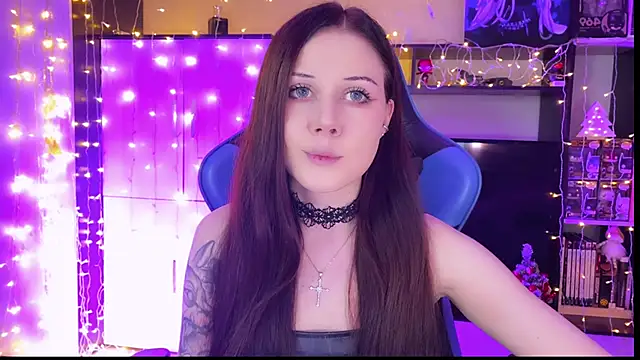 jasminevine online show from December 13, 4:33 am