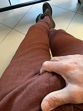 Snapshot of buodiculo chatting on March 4, 7:19 am buodiculo online show from March 4, 7:19 am