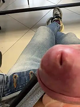 Snapshot of buodiculo chatting on March 12, 1:08 pm buodiculo online show from March 12, 1:08 pm