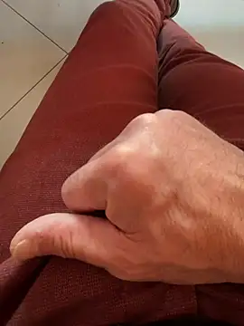 Snapshot of buodiculo chatting on March 4, 4:52 pm buodiculo online show from March 4, 4:52 pm