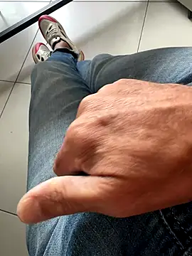 Snapshot of buodiculo chatting on September 17, 6:15 am buodiculo online show from September 17, 6:15 am