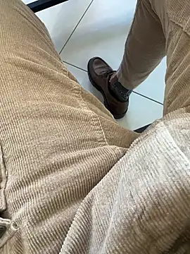 Snapshot of buodiculo chatting on March 19, 2:46 pm buodiculo online show from March 19, 2:46 pm