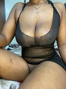 bigbooobs3 online show from May 6, 8:57 pm