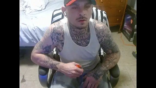 Snapshot of DADDY_KANE8--- chatting on May 27, 1:57 am DADDY KANE8--- online show from May 27, 1:57 am
