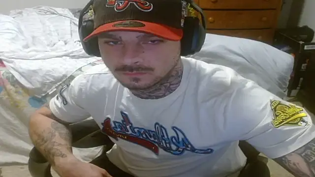 Snapshot of DADDY_KANE8--- chatting on June 1, 8:36 am DADDY KANE8--- online show from June 1, 8:36 am