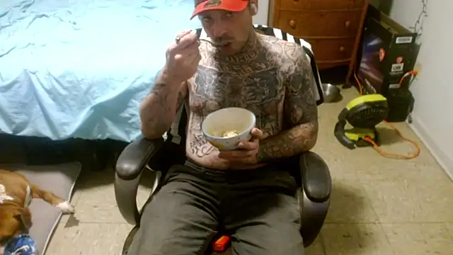 Snapshot of DADDY_KANE8--- chatting on May 20, 2:52 am DADDY KANE8--- online show from May 20, 2:52 am