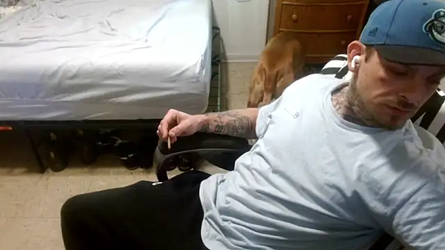 Snapshot of DADDY_KANE8--- chatting on May 12, 4:02 pm DADDY KANE8--- online show from May 12, 4:02 pm