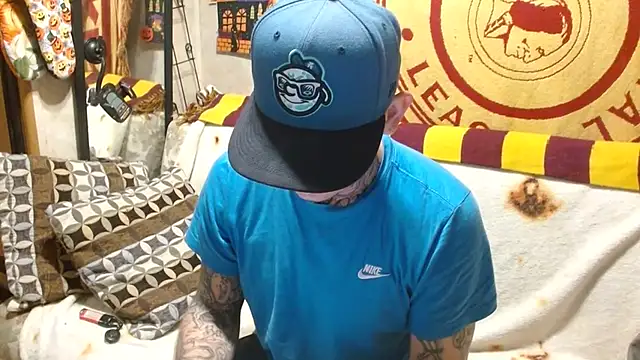 DADDY KANE8--- online show from February 12, 7:13 am