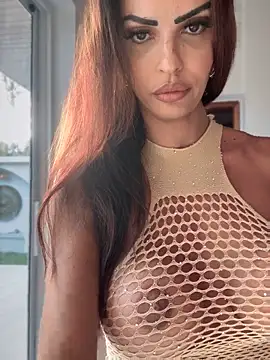 Snapshot of Helena_Karel chatting on October 7, 10:16 am Helena Karel online show from October 7, 10:16 am