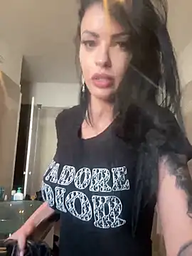 Snapshot of Helena_Karel chatting on February 10, 12:18 pm Helena Karel online show from February 10, 12:18 pm