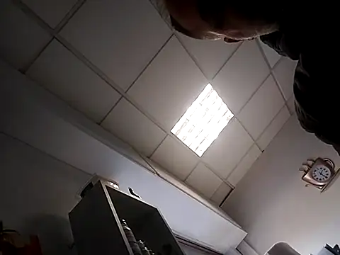 mazinga17 online show from February 8, 1:31 pm