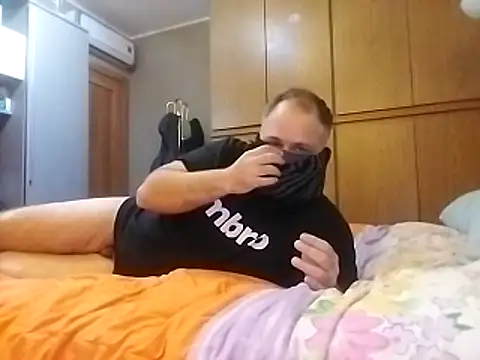 mazinga17 online show from December 15, 8:36 pm