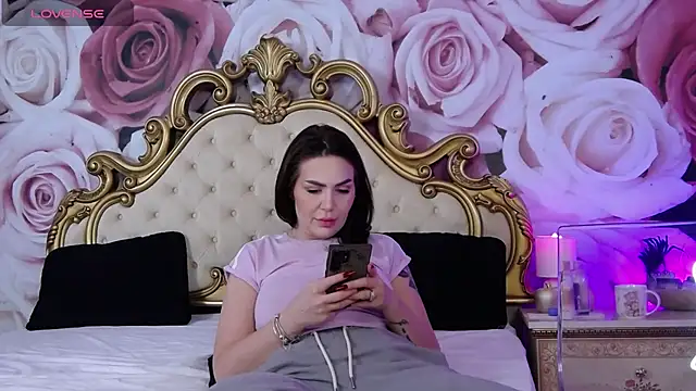 HessaHessy online show from May 1, 2:11 pm